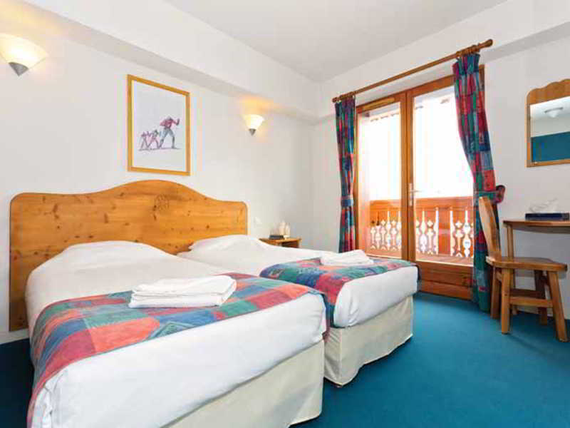 Hotel Les Bruyeres Alpe d'Huez Екстериор снимка